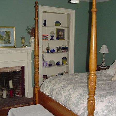 Stephen Clay Homestead Bed And Breakfast Candia Quarto foto