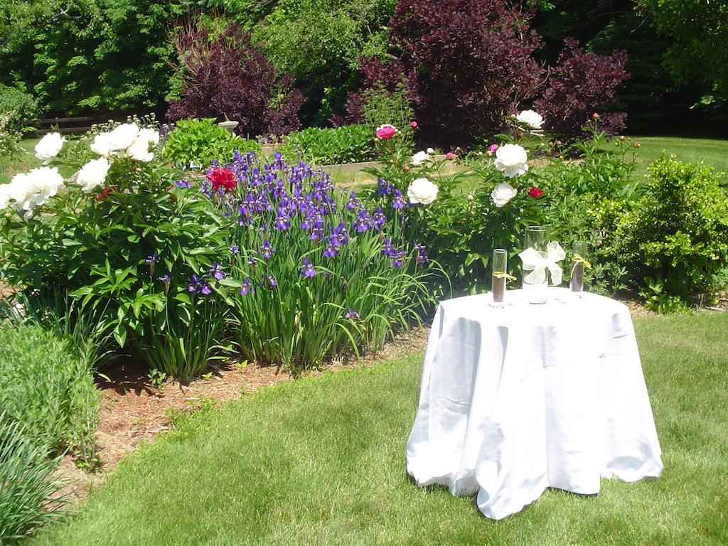 Stephen Clay Homestead Bed And Breakfast Candia Exterior foto