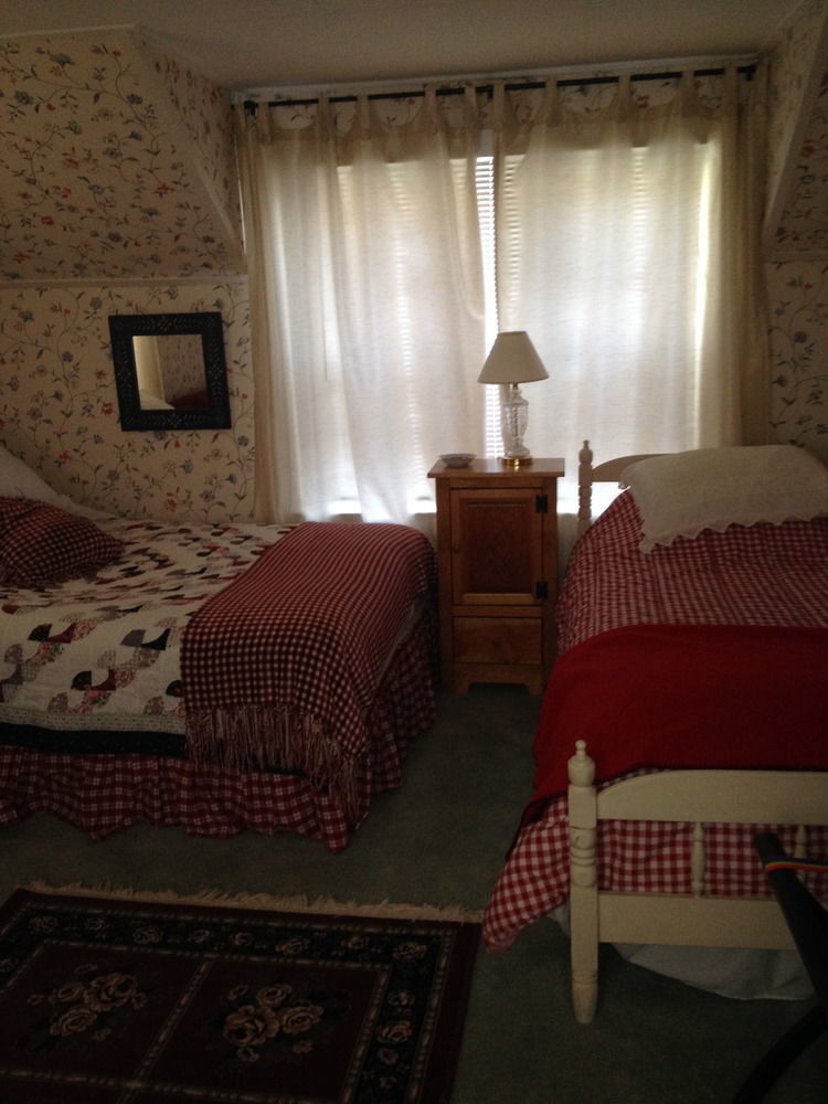 Stephen Clay Homestead Bed And Breakfast Candia Exterior foto