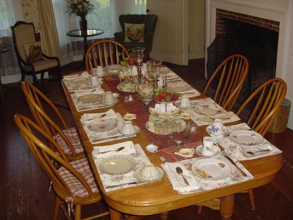 Stephen Clay Homestead Bed And Breakfast Candia Exterior foto